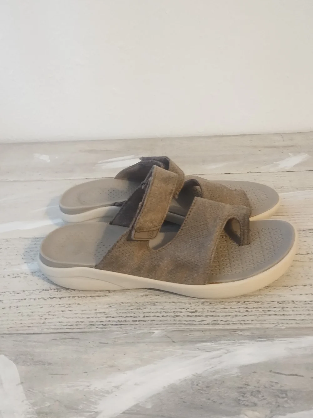 Bzees Women’s 7.5Gray Stretch Fabric  Comfort Sandals/UK size 4.5 good condition
